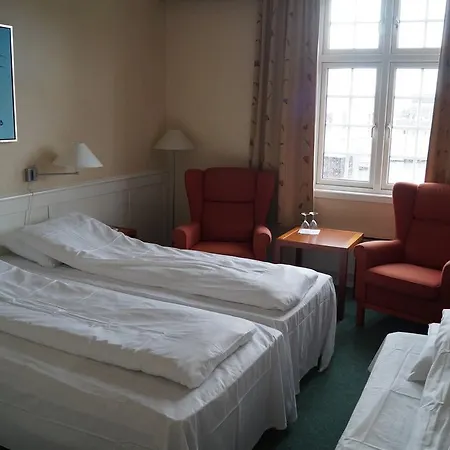 Comfort Nobel Hotel 3*